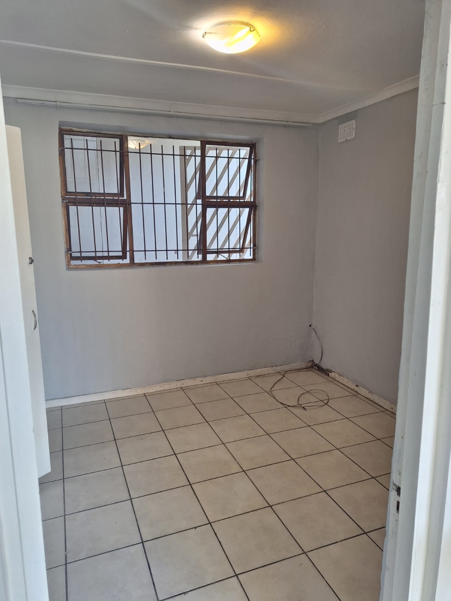 To Let 1 Bedroom Property for Rent in Top Town Eastern Cape